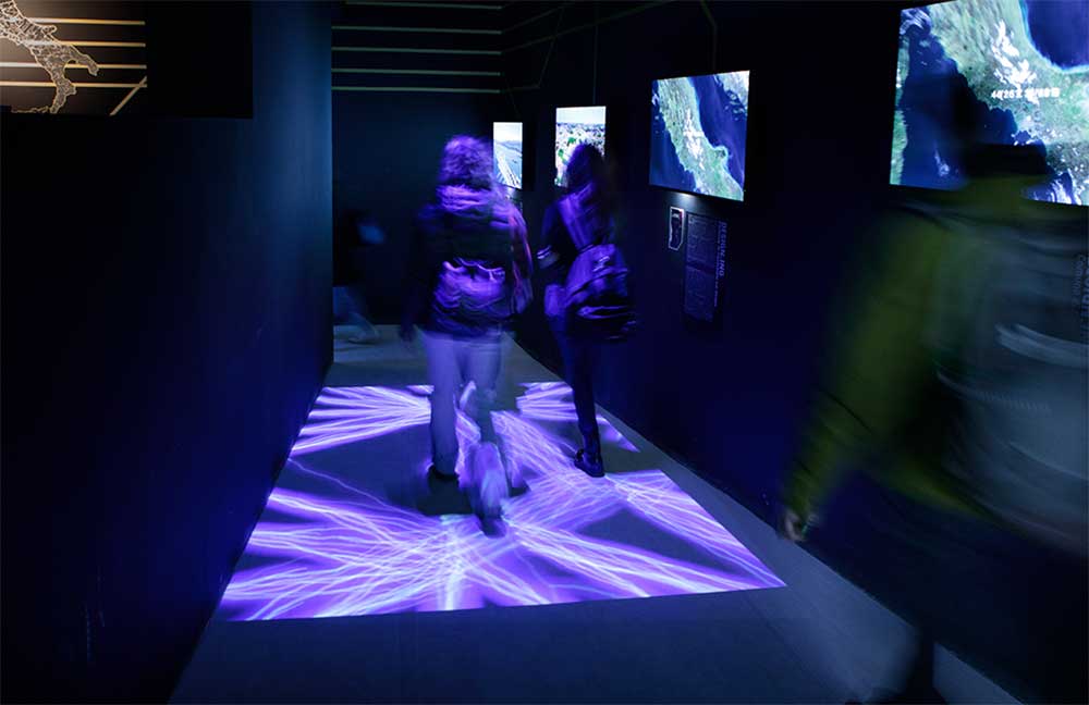Sistemi interattivi a pavimento, proiezioni 3D, Sistemi interattivi museo, proiettori interattivi museo